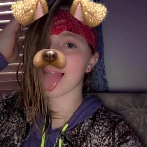 Meet your Posher, Brooke